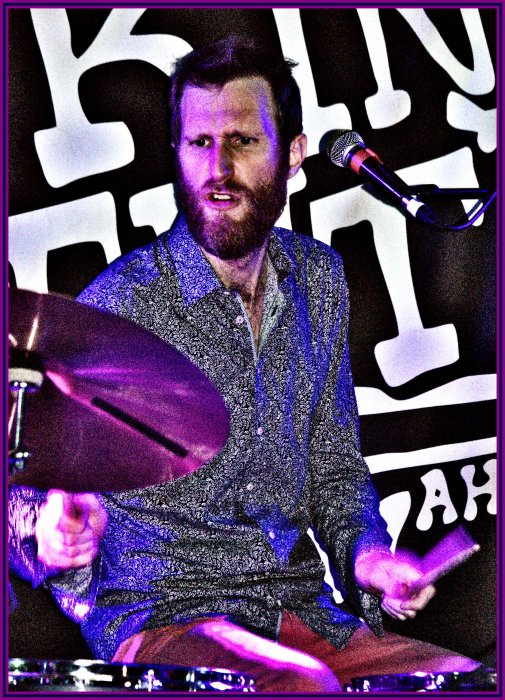Andy Duncan – Vocals & Drums of MIRACLE GLASS COMPANY 